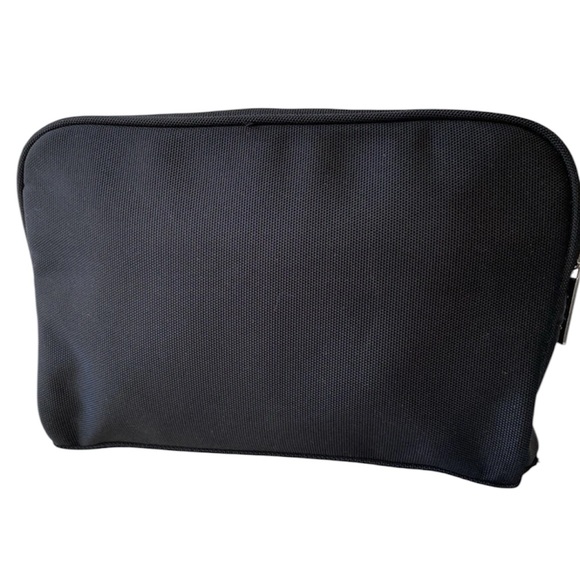 Gucci Travel Black Cosmetic Bag Like New - Picture 3 of 4